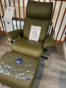 Stressless Aura Medium Cross Base Chair & Footstool