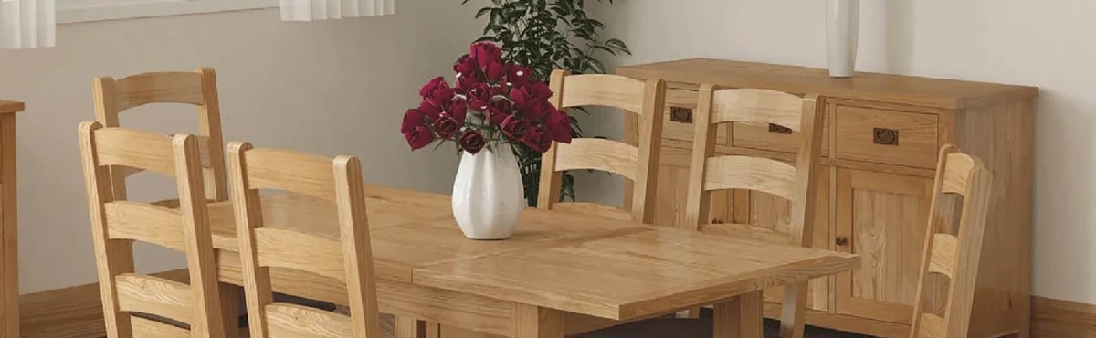 Oakhampton Petite Dining